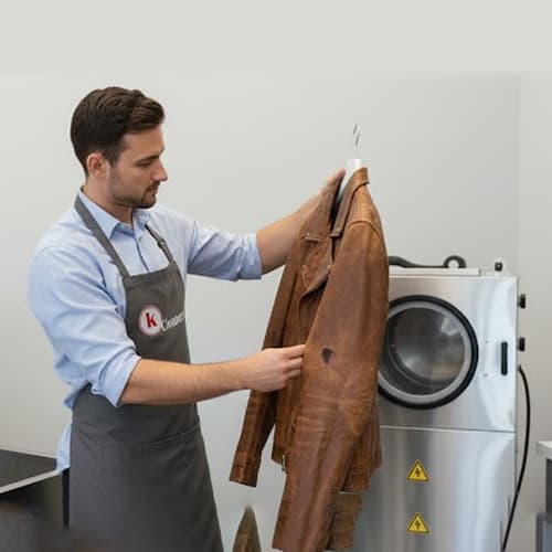 Leather Specialist